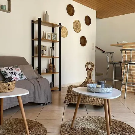 Maison Bord Du Thouet/ Parking/ Terrasse / Fibre Ferienhaus Taizé